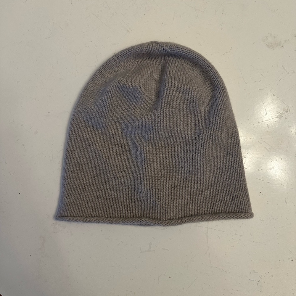 Johnstons of Elgin Gray Knit Beanie